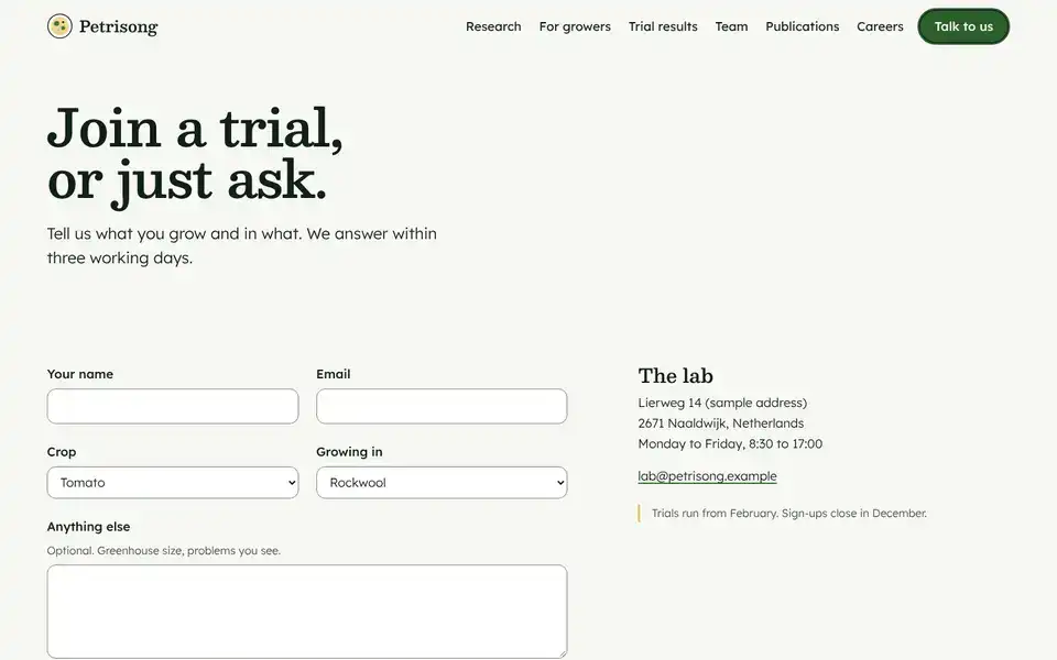 Petrisong, page "Contact form", first screen